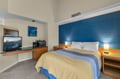 River Ridge 601- Lock King Suite with Kitchenette