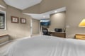 B Unit with desk,  TV and own bathroom Your comfortable bedroom features a dedicated workspace with modern amenities, perfect for both rest and productivity during your stay.
